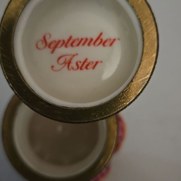 Vintage Flower Porcelain Or Ceramic Trinket Boxes Collectibles - Picture 12 of 12